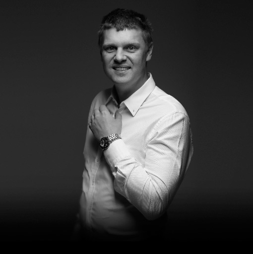 Докторой Юрий Трунов